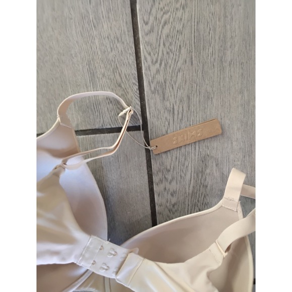 SKIMS BR UWR 2294 SND 34DDD Beige T-Shirt Bra Comfort Everyday Smooth - Picture 6 of 7